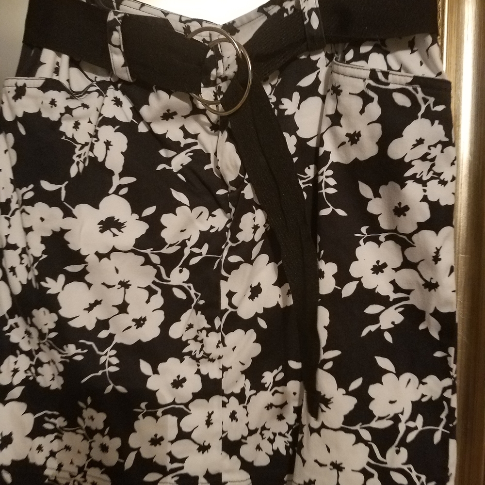 Chaps navy skirt with white flowers